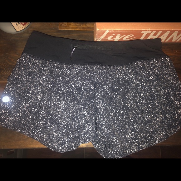 lulu lemon shorts - Picture 2 of 2